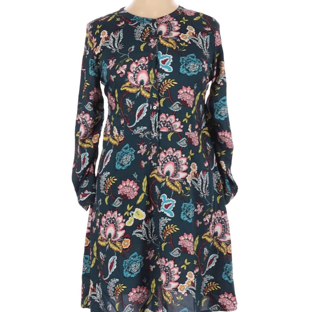 Ann Taylor LOFT Casual Dress